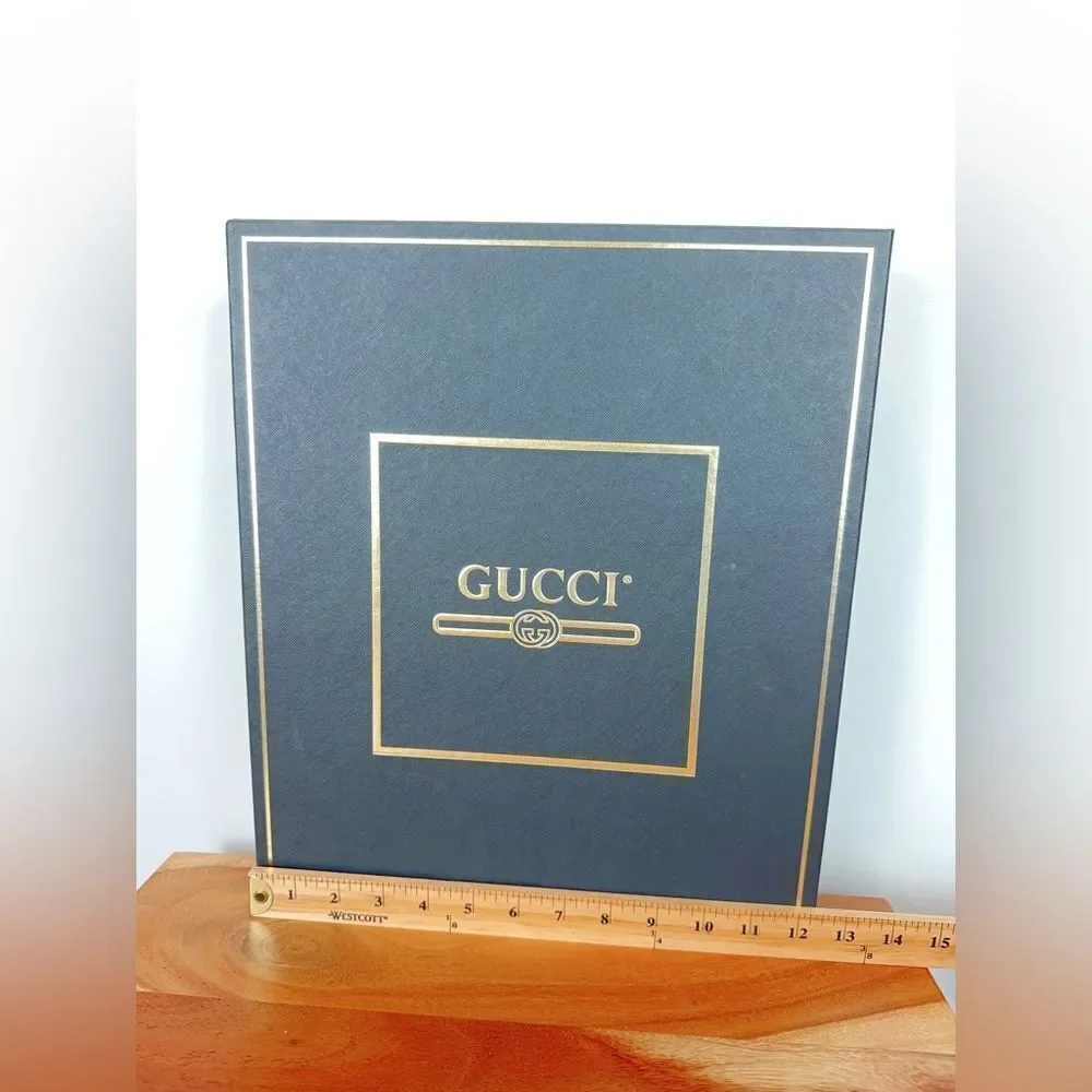 ‎Authentic Gucci Gift Box - Picture 6 of 6